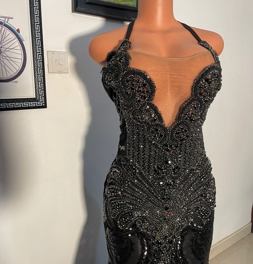 Black sequins prom dress - Image 2